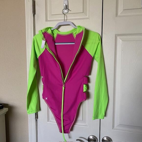 Love Shack Fancy x Hurley Max Solid Blocked Bow Cheeky Surf Swimsuit Medium NWT - Picture 10 of 12